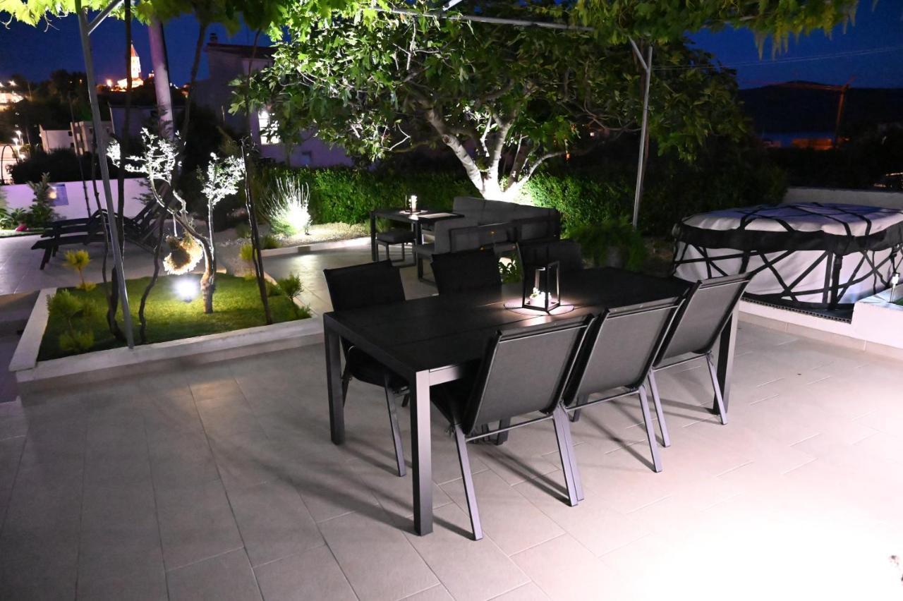 Paulina Harmony Rooms Seget Vranjica Exterior photo