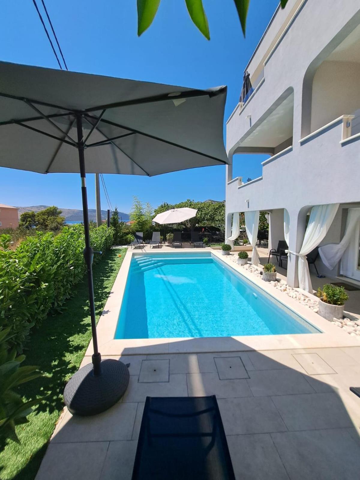 Paulina Harmony Rooms Seget Vranjica Exterior photo